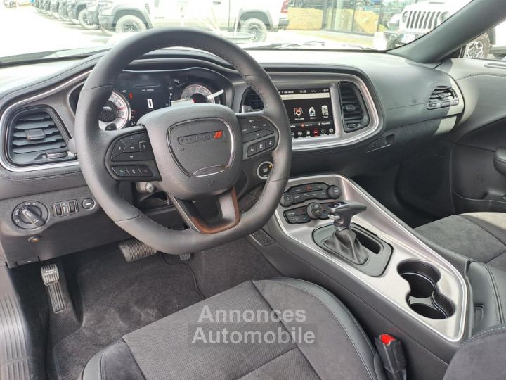 Dodge Challenger R/T plus Shaker V8 5,7L - 12
