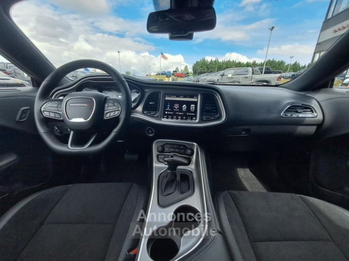 Dodge Challenger R/T plus Shaker V8 5,7L - 15
