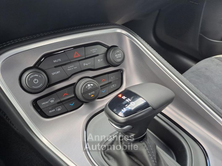 Dodge Challenger R/T plus Shaker V8 5,7L - 20