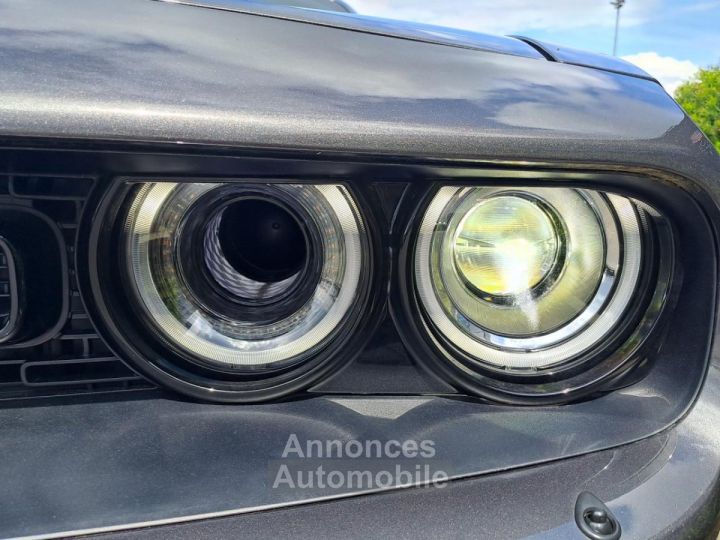 Dodge Challenger R/T plus Shaker V8 5,7L - 32