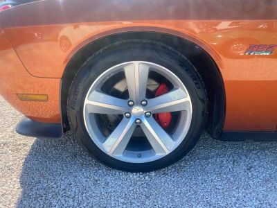 Dodge Challenger SRT8   - 4