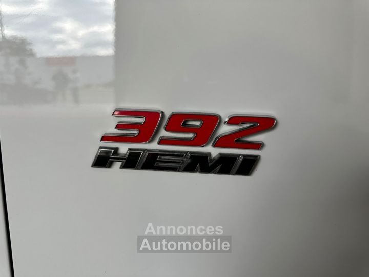 Dodge Challenger SRT8 HEMI V8 64 SRT8 Homologuée - 26