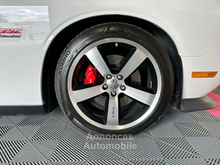 Dodge Challenger SRT8 HEMI V8 64 SRT8 Homologuée - 27