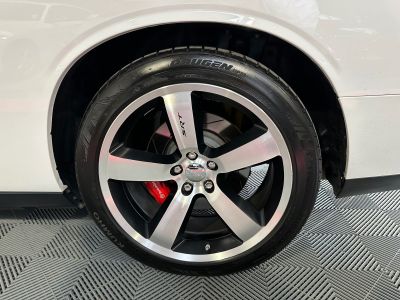 Dodge Challenger SRT8 HEMI V8 64 SRT8 Homologuée   - 29