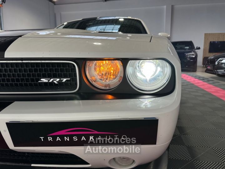 Dodge Challenger SRT8 HEMI V8 64 SRT8 Homologuée - 32