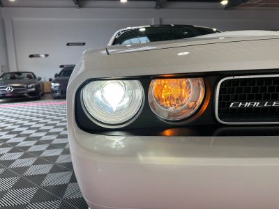 Dodge Challenger SRT8 HEMI V8 64 SRT8 Homologuée   - 33