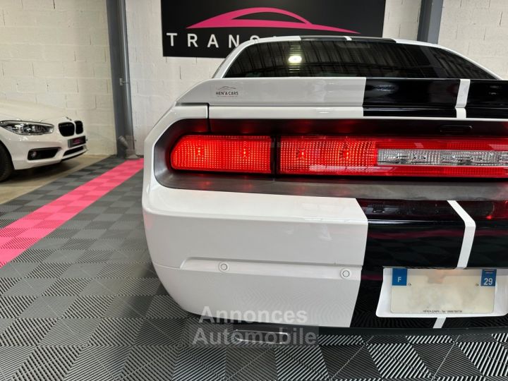 Dodge Challenger SRT8 HEMI V8 64 SRT8 Homologuée - 35