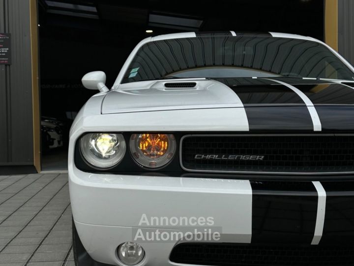 Dodge Challenger SRT8 HEMI V8 64 SRT8 Homologuée - 41