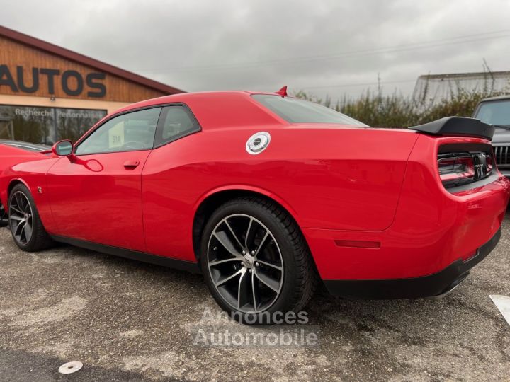 Dodge Challenger V8 64 Scat Pack 492ch boîte automatique*DISPONIBLE ET VISIBLE SUR NOTRE PARC* 51900 Eur - 32