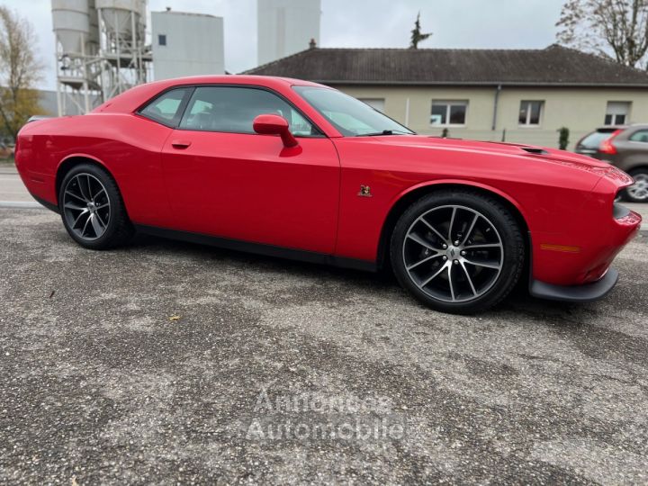 Dodge Challenger V8 64 Scat Pack 492ch boîte automatique*DISPONIBLE ET VISIBLE SUR NOTRE PARC* 51900 Eur - 43