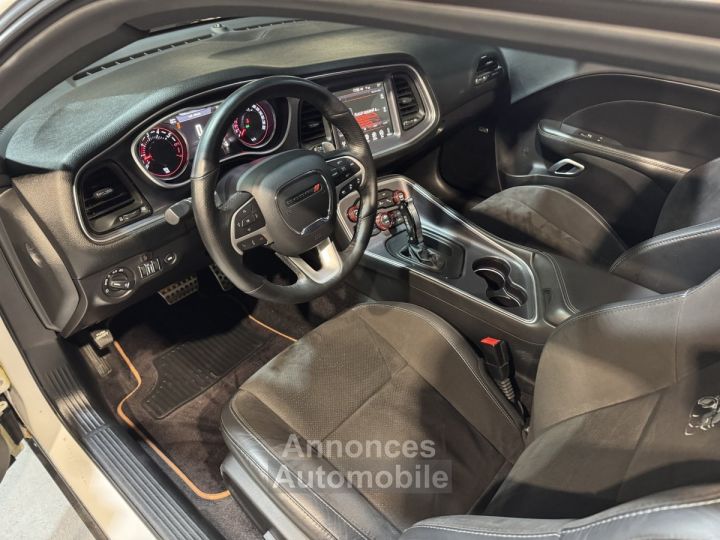 Dodge Challenger R/T SCAT PACK SHAKER V8 64 - 9