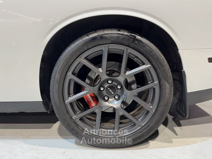 Dodge Challenger R/T SCAT PACK SHAKER V8 64 - 22
