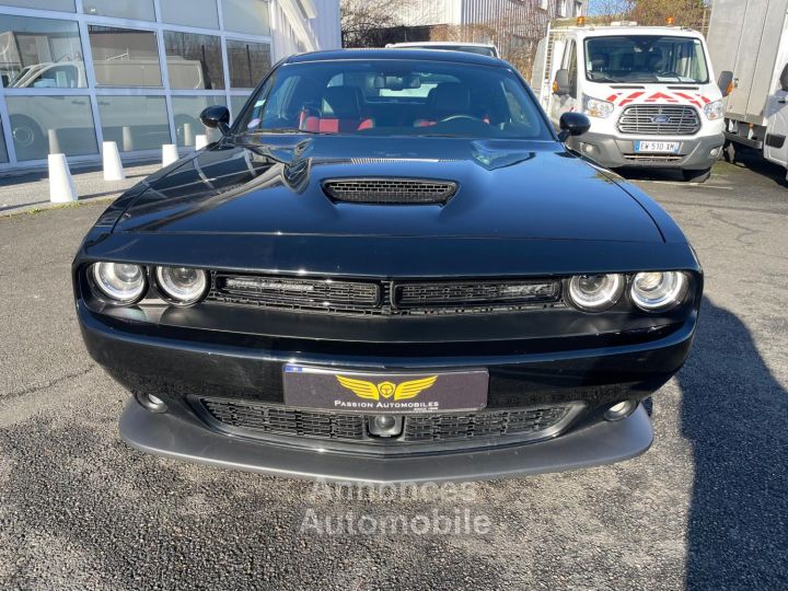 Dodge Challenger Srt 64 V8 - 8