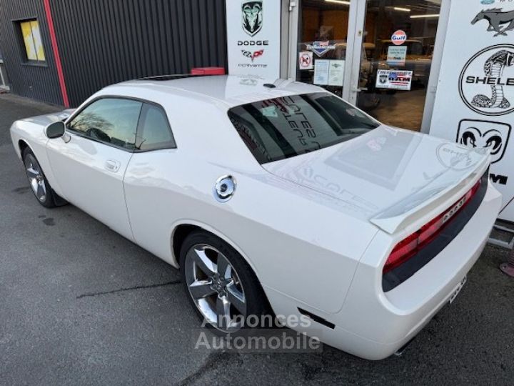 Dodge Challenger RT V8 5,7L BOITE MECANIQUE 6 - 8