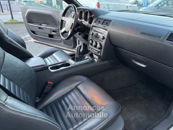 Dodge Challenger RT V8 5,7L BOITE MECANIQUE 6 - 11