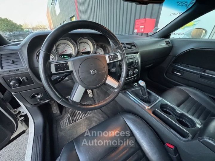 Dodge Challenger RT V8 5,7L BOITE MECANIQUE 6 - 13