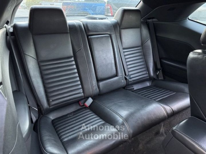 Dodge Challenger RT V8 5,7L BOITE MECANIQUE 6 - 15