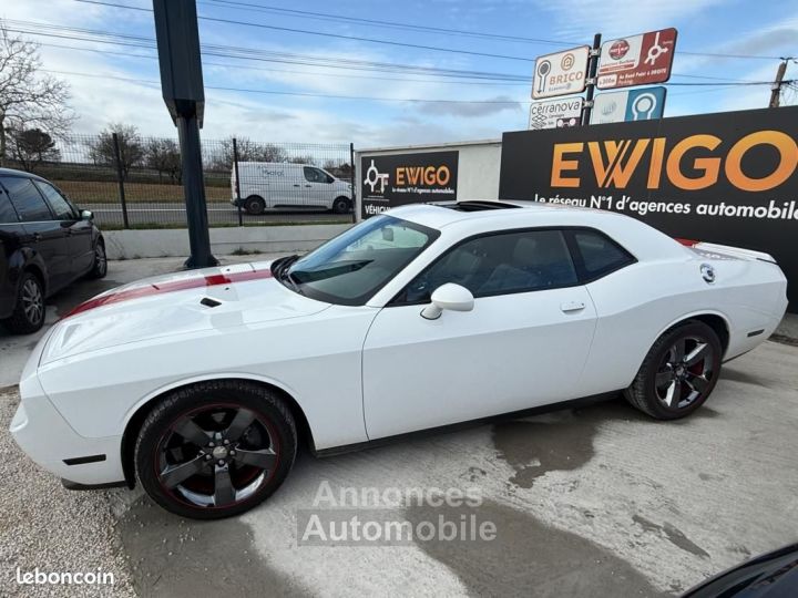 Dodge Challenger SXT 36 V6 309 ch - 2