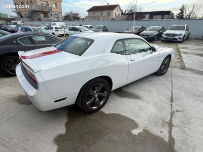 Dodge Challenger SXT 36 V6 309 ch   - 5