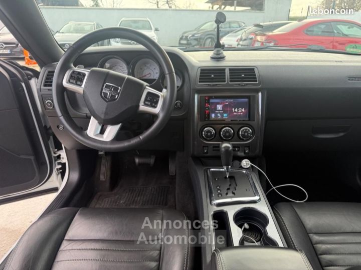 Dodge Challenger SXT 36 V6 309 ch - 9