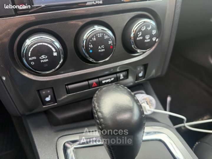 Dodge Challenger SXT 36 V6 309 ch - 15