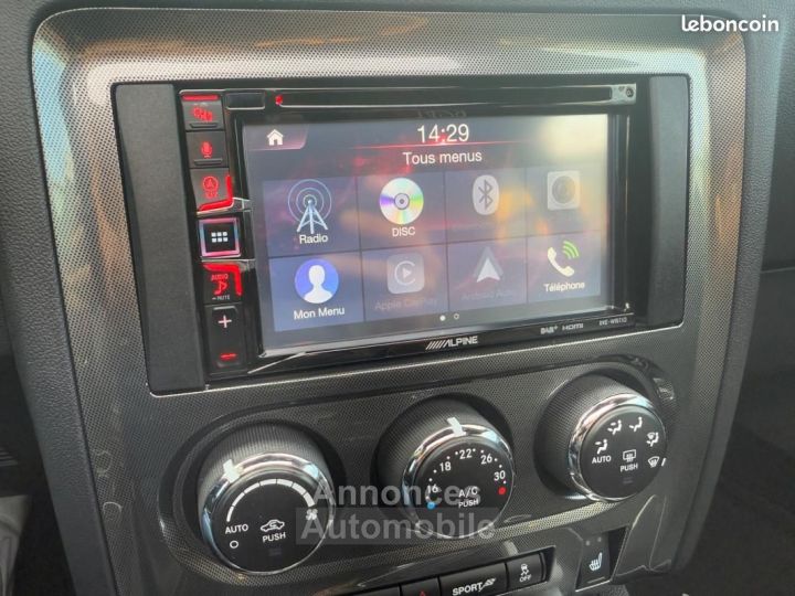 Dodge Challenger SXT 36 V6 309 ch - 16