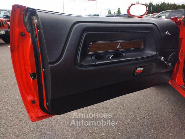 Dodge Challenger 383 MAGNUM BOITE MECA 4, PISTOL GRIP - 19