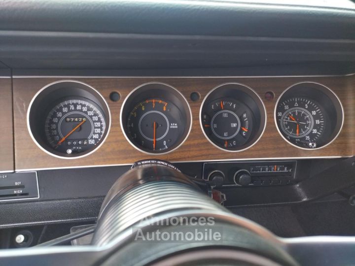 Dodge Challenger 383 MAGNUM BOITE MECA 4, PISTOL GRIP - 22