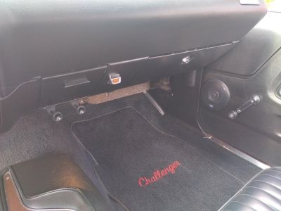 Dodge Challenger 383 MAGNUM BOITE MECA 4, PISTOL GRIP   - 24