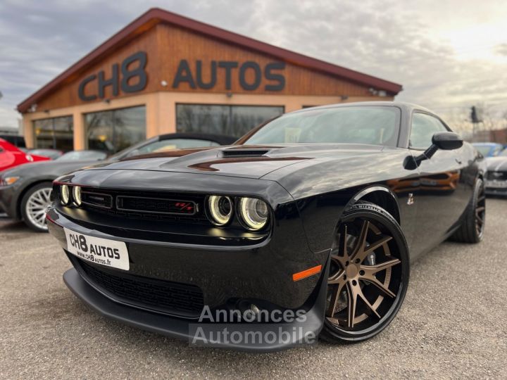 Dodge Challenger V8 64 Scat Pack 492ch boîte automatique 13280KMS NOIR JANTES 22&Prime; NAVIGATION AUDIO ALPINE *DISPONIBLE ET VISIBLE SUR NOTRE PARC* 51900 eur - 10