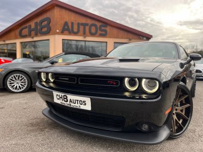 Dodge Challenger V8 64 Scat Pack 492ch boîte automatique 13280KMS NOIR JANTES 22&Prime; NAVIGATION AUDIO ALPINE *DISPONIBLE ET VISIBLE SUR NOTRE PARC* 51900 eur   - 12