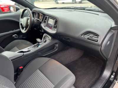 Dodge Challenger V8 64 Scat Pack 492ch boîte automatique 13280KMS NOIR JANTES 22&Prime; NAVIGATION AUDIO ALPINE *DISPONIBLE ET VISIBLE SUR NOTRE PARC* 51900 eur   - 13