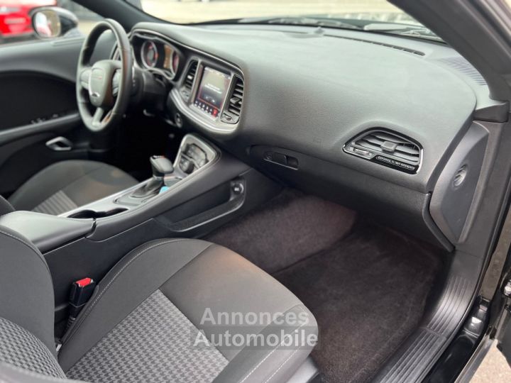 Dodge Challenger V8 64 Scat Pack 492ch boîte automatique 13280KMS NOIR JANTES 22&Prime; NAVIGATION AUDIO ALPINE *DISPONIBLE ET VISIBLE SUR NOTRE PARC* 51900 eur - 14