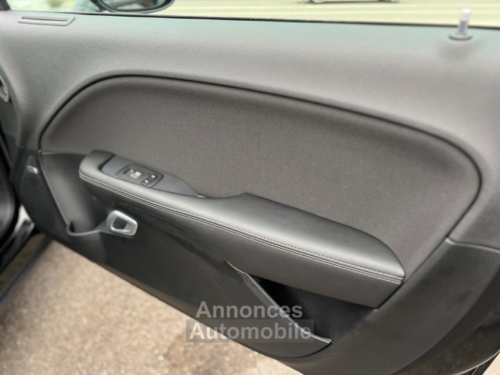 Dodge Challenger V8 64 Scat Pack 492ch boîte automatique 13280KMS NOIR JANTES 22&Prime; NAVIGATION AUDIO ALPINE *DISPONIBLE ET VISIBLE SUR NOTRE PARC* 51900 eur - 16