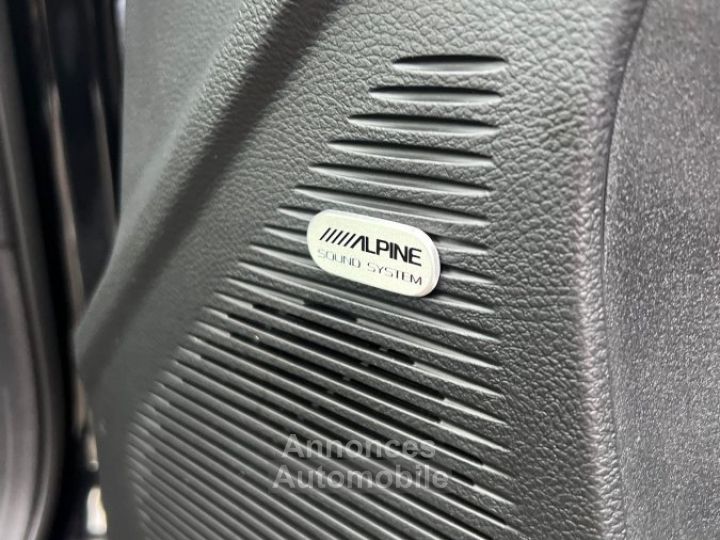 Dodge Challenger V8 64 Scat Pack 492ch boîte automatique 13280KMS NOIR JANTES 22&Prime; NAVIGATION AUDIO ALPINE *DISPONIBLE ET VISIBLE SUR NOTRE PARC* 51900 eur - 17