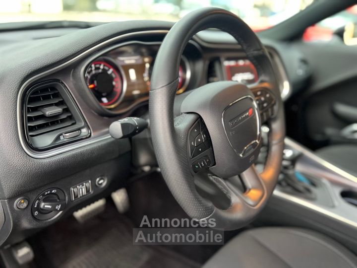 Dodge Challenger V8 64 Scat Pack 492ch boîte automatique 13280KMS NOIR JANTES 22&Prime; NAVIGATION AUDIO ALPINE *DISPONIBLE ET VISIBLE SUR NOTRE PARC* 51900 eur - 22