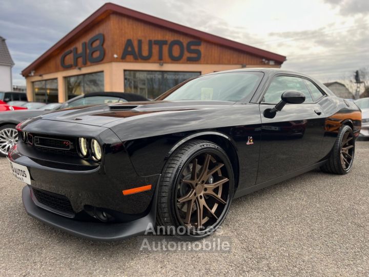 Dodge Challenger V8 64 Scat Pack 492ch boîte automatique 13280KMS NOIR JANTES 22&Prime; NAVIGATION AUDIO ALPINE *DISPONIBLE ET VISIBLE SUR NOTRE PARC* 51900 eur - 26