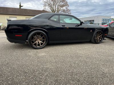 Dodge Challenger V8 64 Scat Pack 492ch boîte automatique 13280KMS NOIR JANTES 22&Prime; NAVIGATION AUDIO ALPINE *DISPONIBLE ET VISIBLE SUR NOTRE PARC* 51900 eur   - 41
