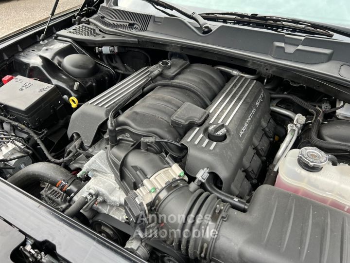 Dodge Challenger V8 64 Scat Pack 492ch boîte automatique 13280KMS NOIR JANTES 22&Prime; NAVIGATION AUDIO ALPINE *DISPONIBLE ET VISIBLE SUR NOTRE PARC* 51900 eur - 43