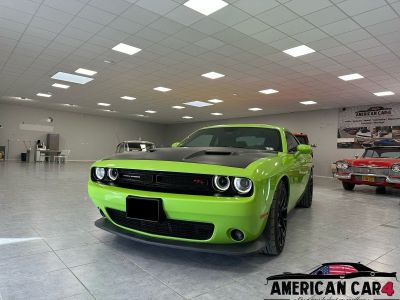 Dodge Challenger 64 v8 t scatpack   - 1
