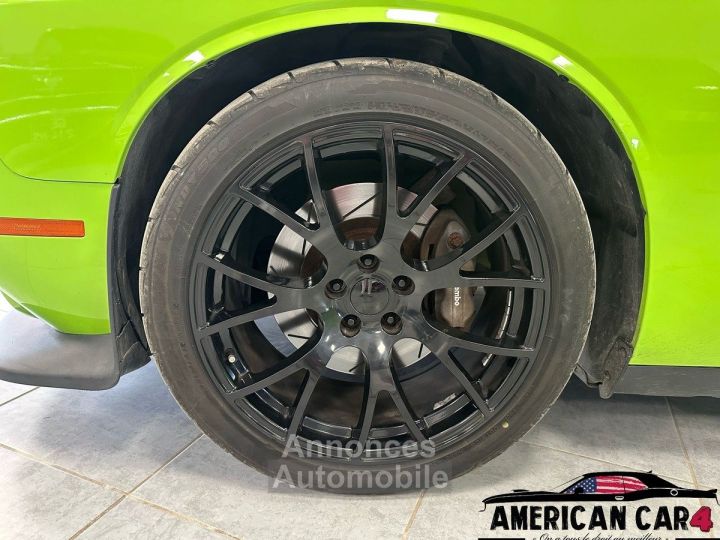 Dodge Challenger 64 v8 t scatpack - 11