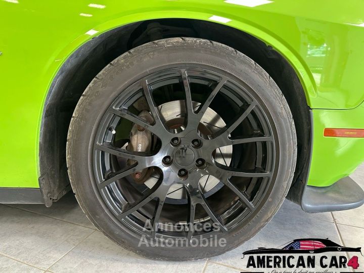 Dodge Challenger 64 v8 t scatpack - 14