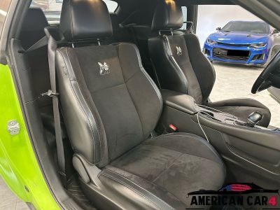 Dodge Challenger 64 v8 t scatpack   - 16