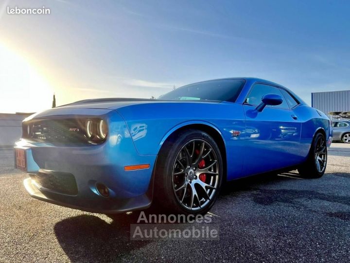 Dodge Challenger 64 V8 SRT - 1