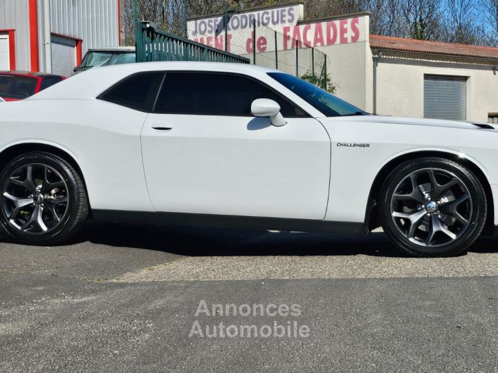 Dodge Challenger SXT Plus 36L Pentastar 305ch BVA8 - 4