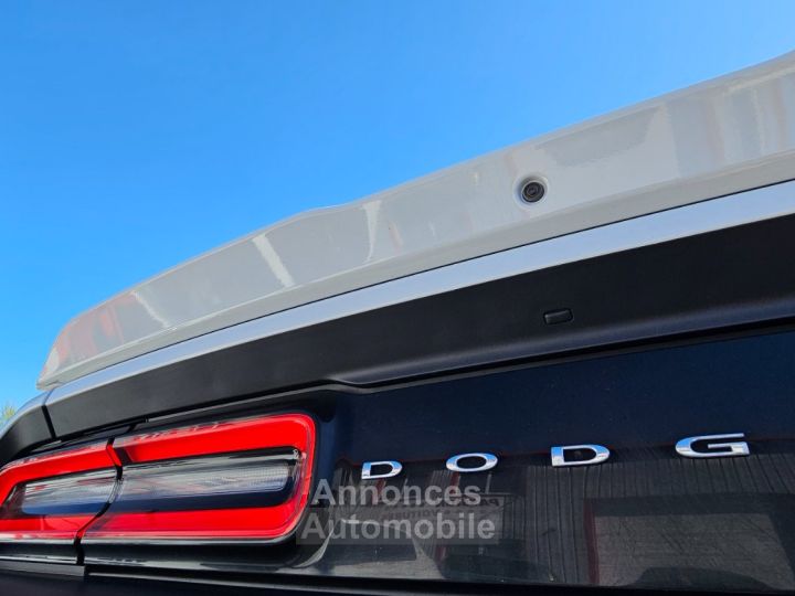 Dodge Challenger SXT Plus 36L Pentastar 305ch BVA8 - 10