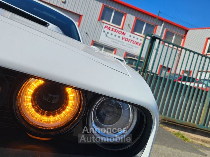 Dodge Challenger SXT Plus 36L Pentastar 305ch BVA8 - 11
