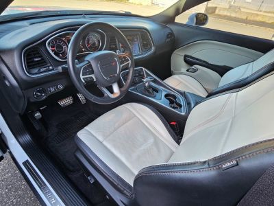 Dodge Challenger SXT Plus 36L Pentastar 305ch BVA8   - 15