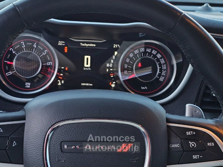 Dodge Challenger SXT Plus 36L Pentastar 305ch BVA8 - 17