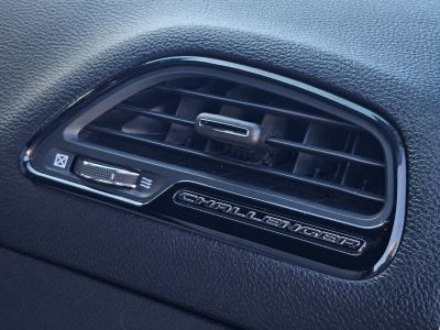 Dodge Challenger SXT Plus 36L Pentastar 305ch BVA8   - 23